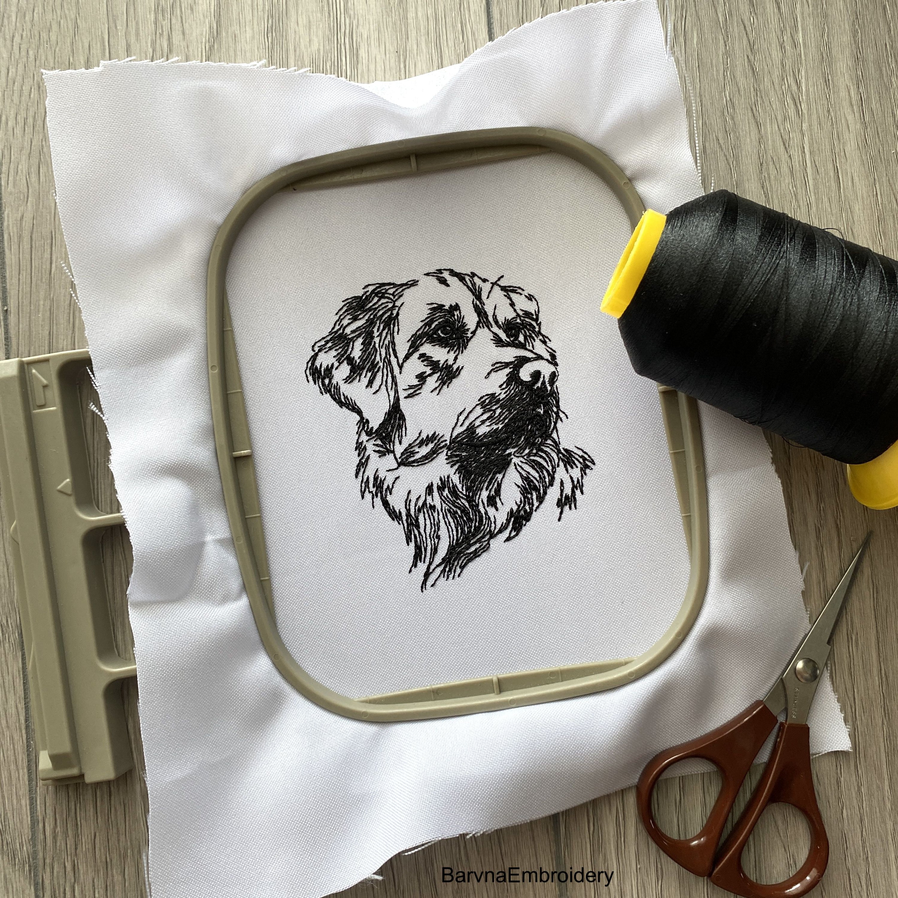 Golden Retriever Digital Machine Embroidery Design. – BarvnaEmbroidery