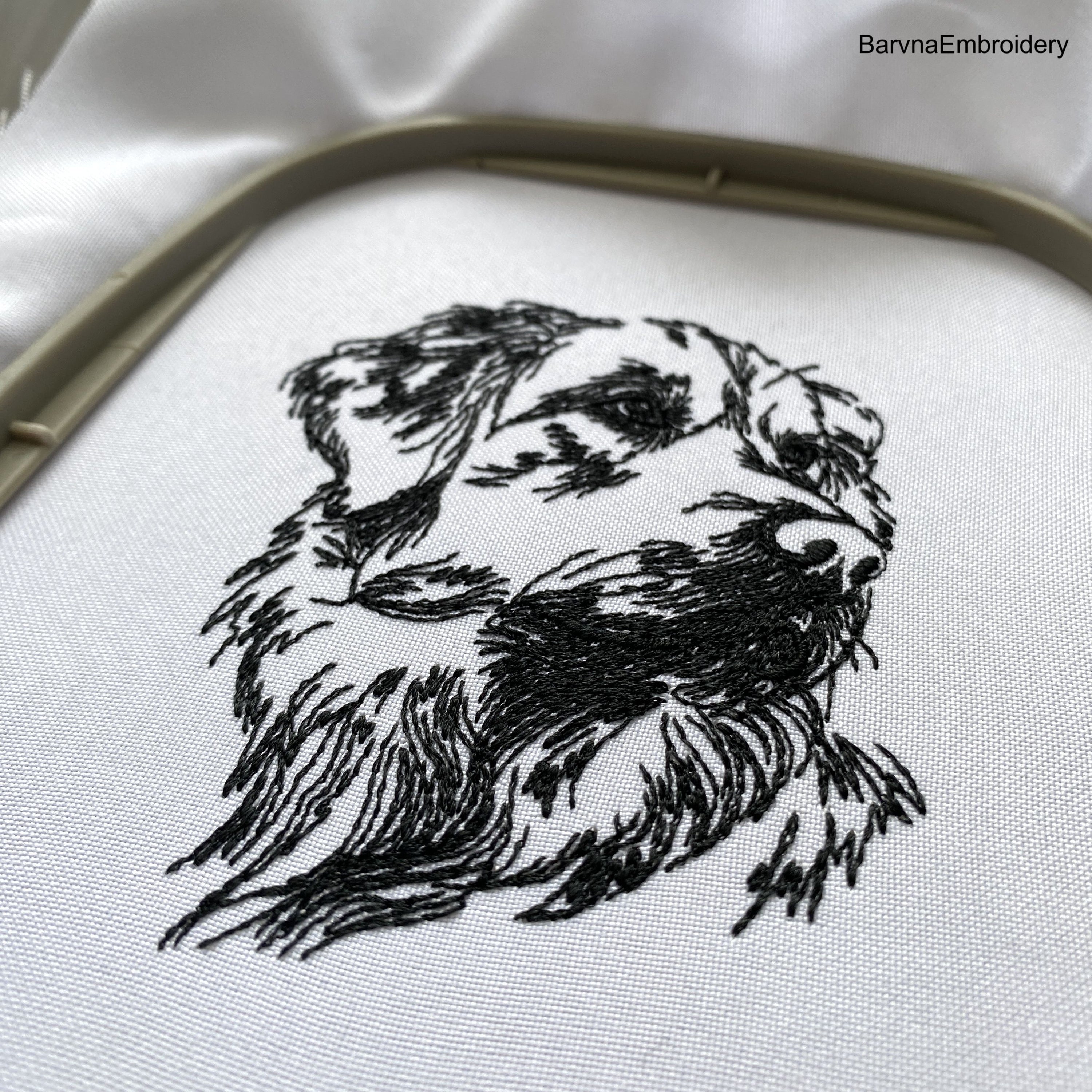 Golden Retriever Digital Machine Embroidery Design. – BarvnaEmbroidery