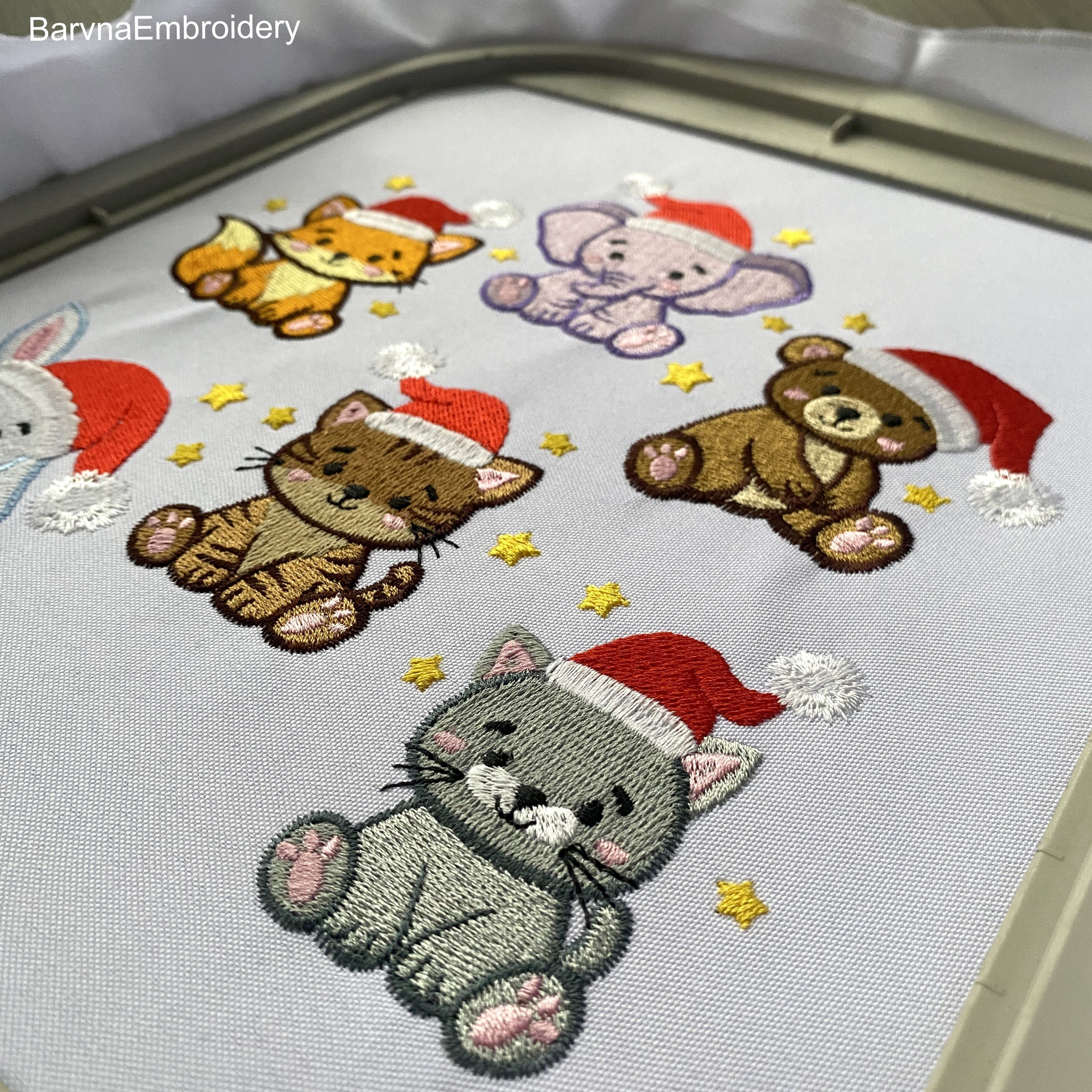 Mini Christmas Cat Machine Embroidery Designs in Santa Hat — perfect for kids, fits 4x4 hoop.